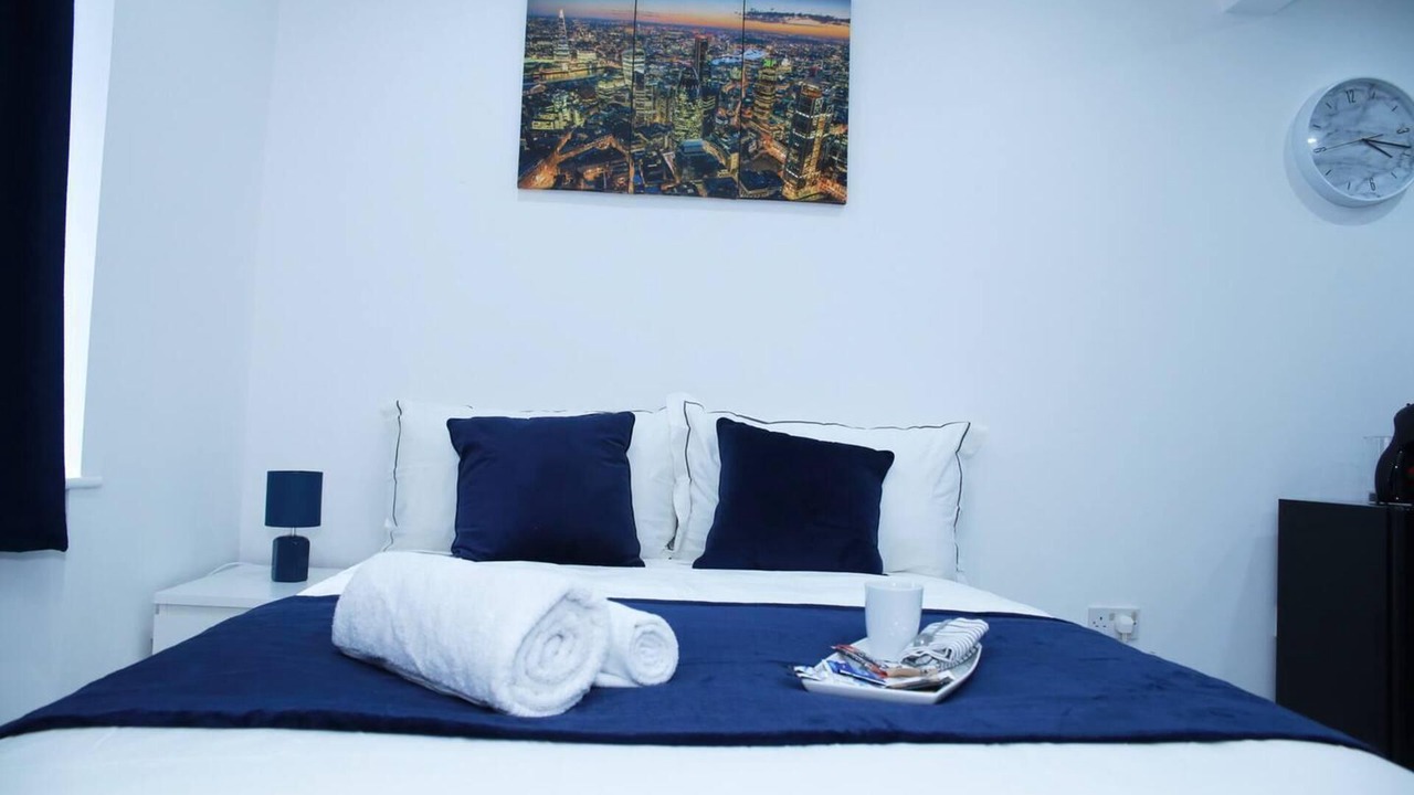 Photo of Others in Roxbourne