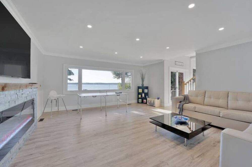 Photo of Livingroom in North Kawartha