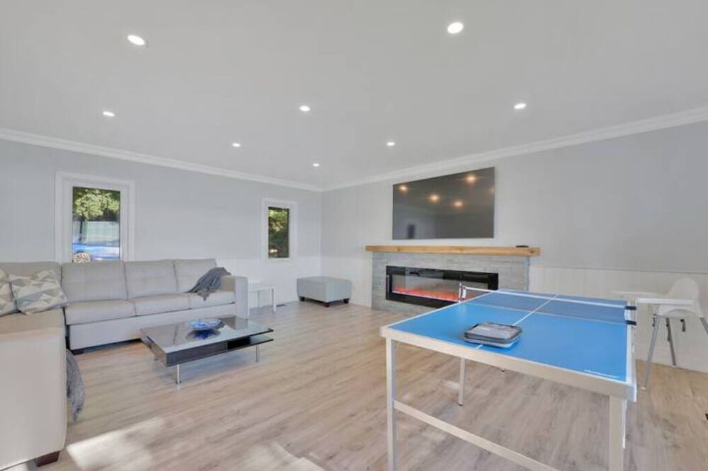 Photo of Livingroom in North Kawartha