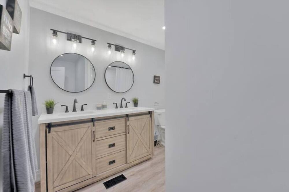 Photo of Bathroom in North Kawartha