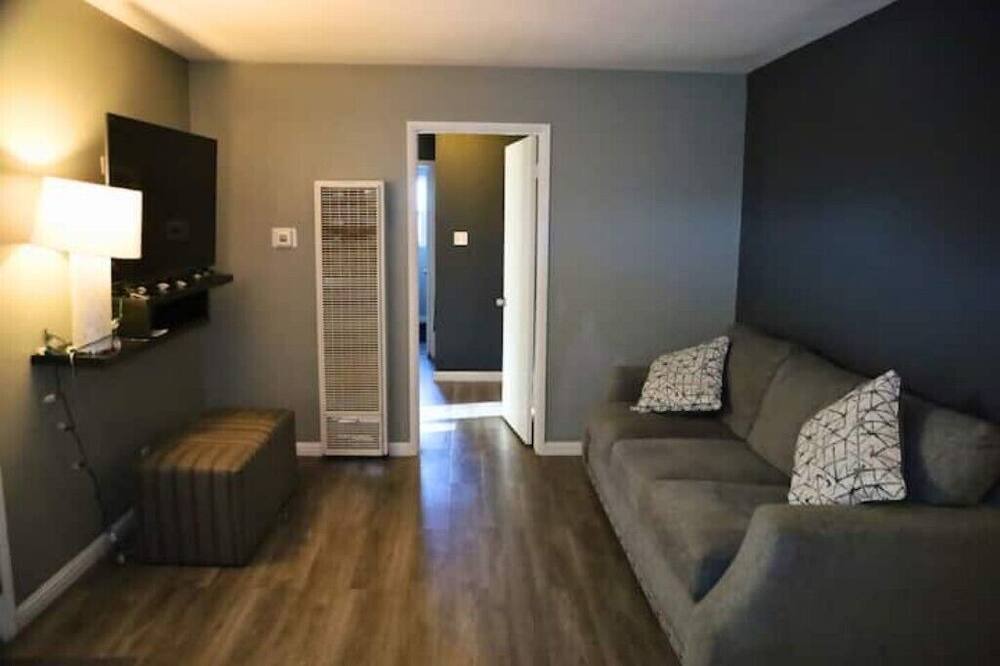Photo of Livingroom in Barstow