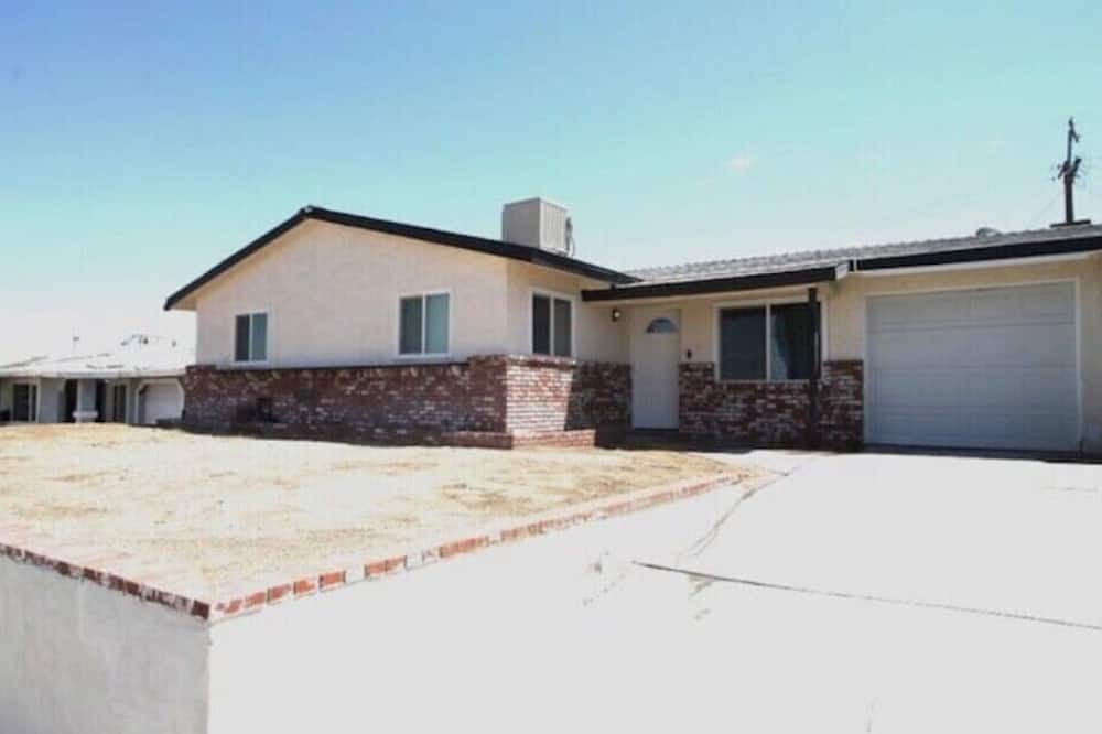 Photo of Outdoor in Barstow