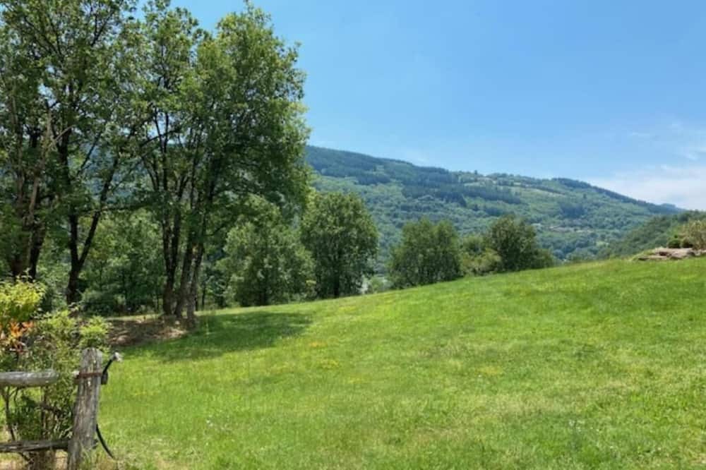 Photo of Outdoor in Connac