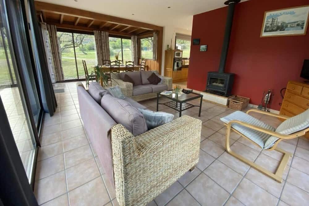 Photo of Livingroom in Connac
