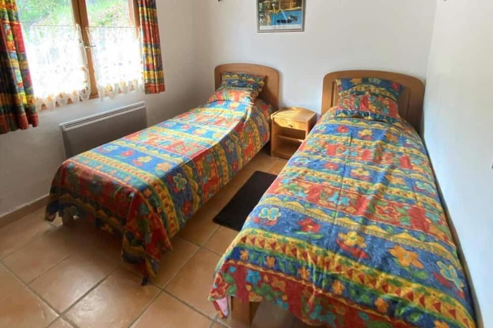 Photo of Bedroom in Connac