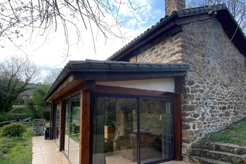 Photo of Outdoor in Connac