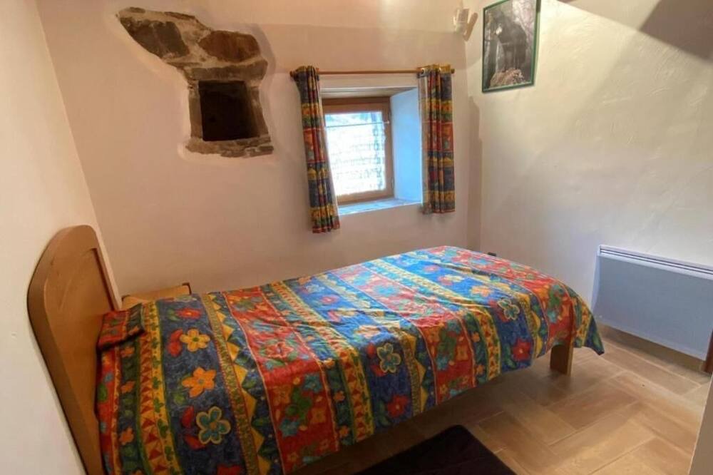 Photo of Bedroom in Connac