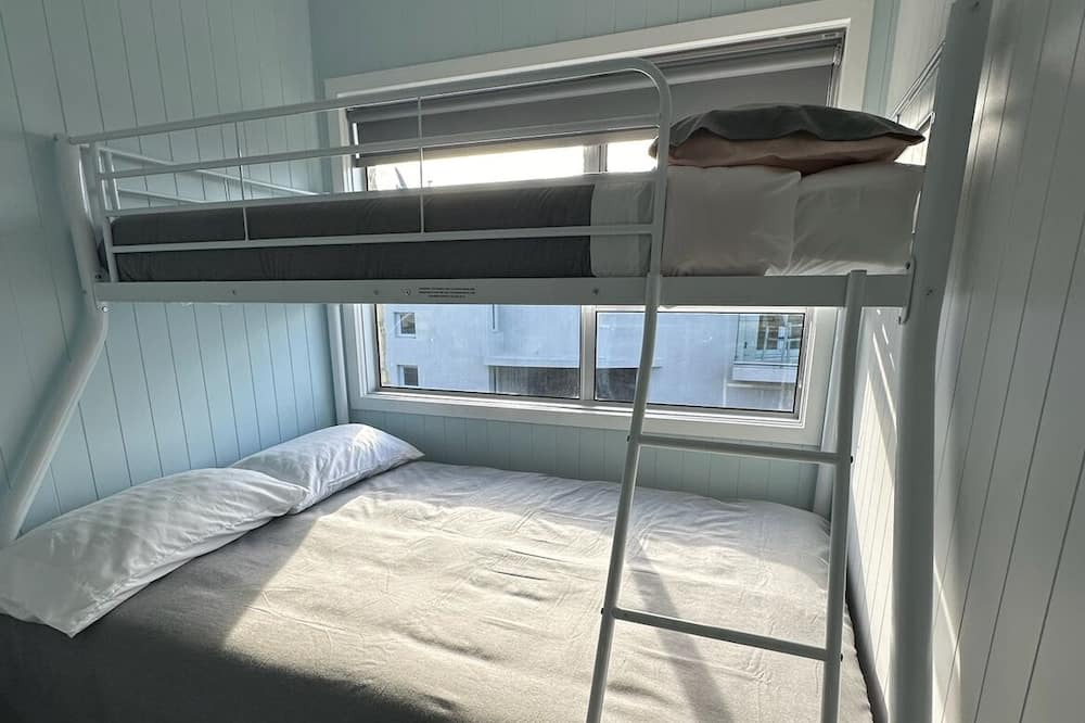 Photo of Bedroom in Maraetai