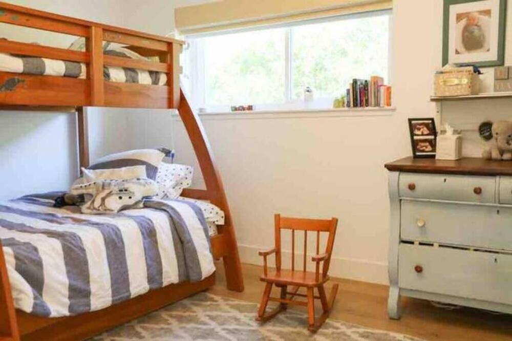 Photo of Bedroom in San Anselmo
