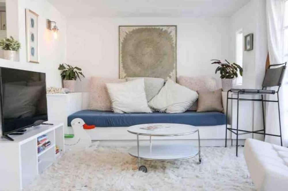 Photo of Livingroom in San Anselmo