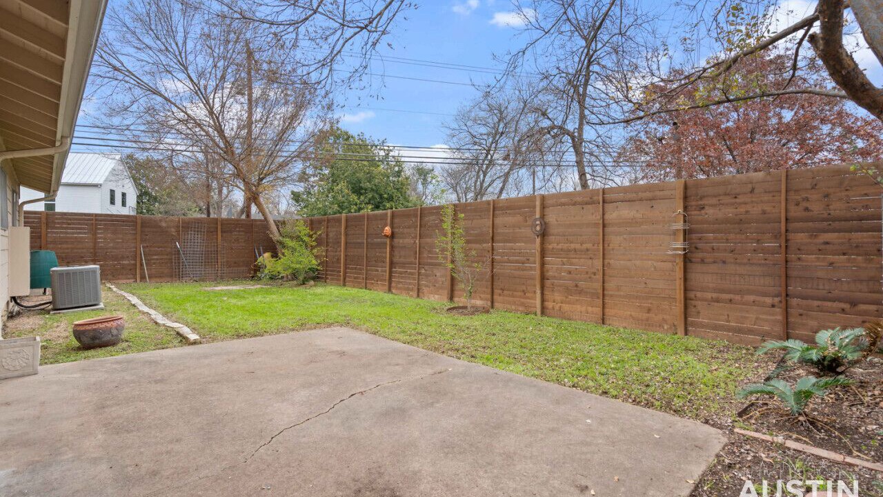 Photo of Outdoor in South Manchaca
