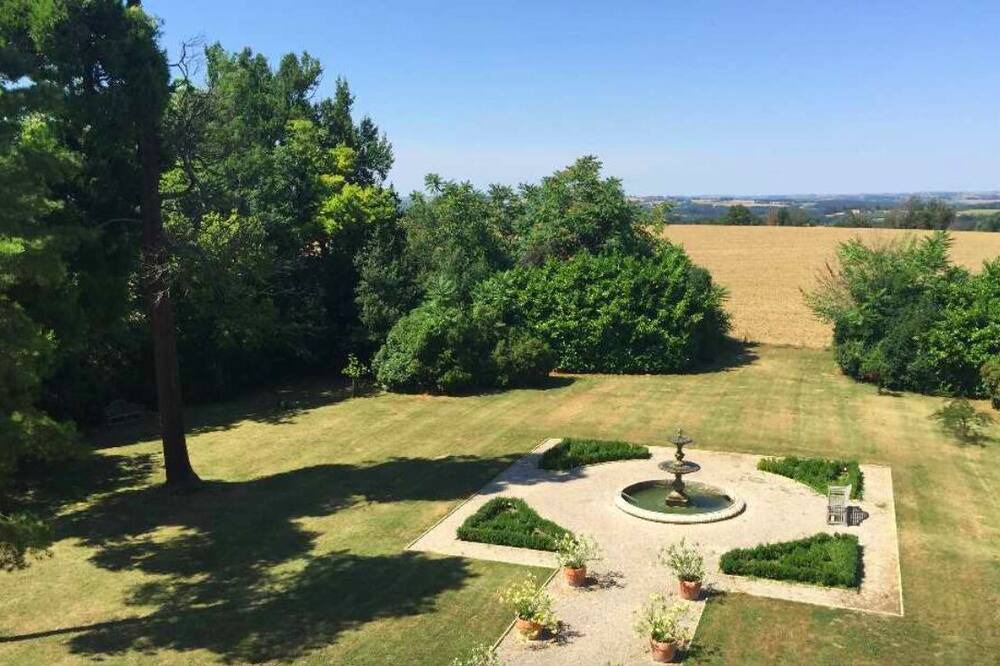 Photo of Outdoor in Gazaupouy