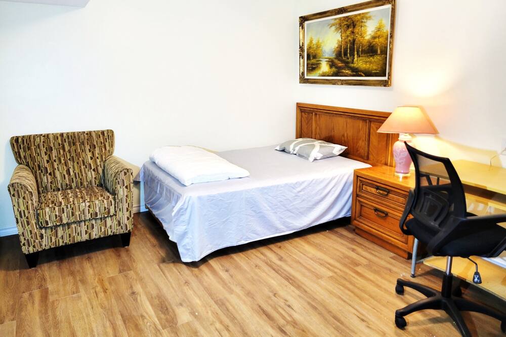 Photo of Bedroom in Waterloo