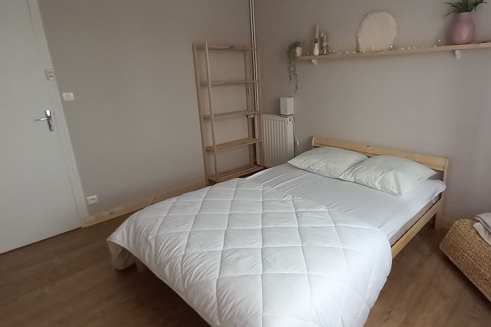 Photo of Bedroom in Saint-Pois