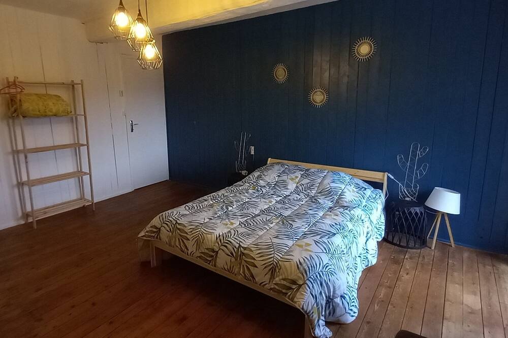 Photo of Bedroom in Saint-Pois