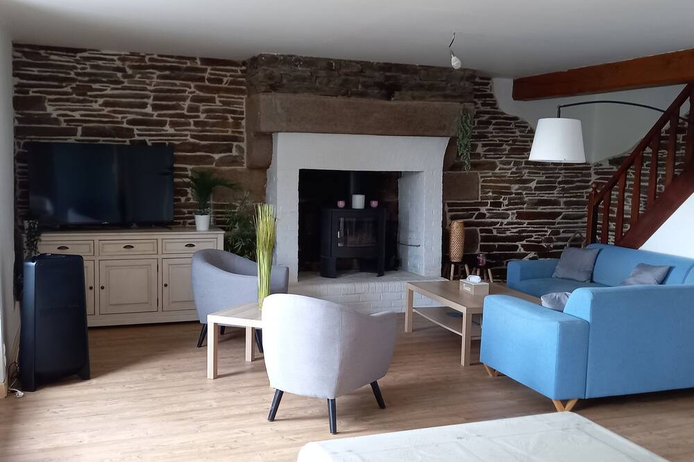 Photo of Livingroom in Saint-Pois