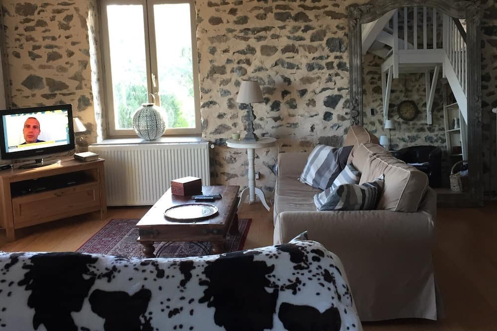 Photo of Livingroom in Propieres