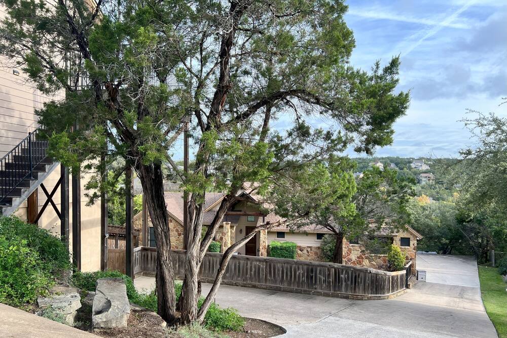 Photo of Outdoor in Apache Shores