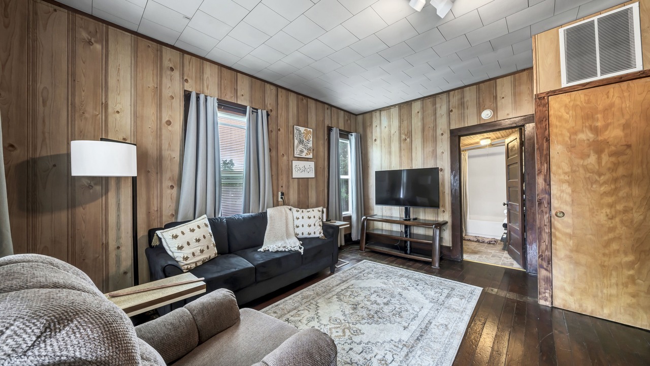 Photo of Livingroom in Mount Vernon
