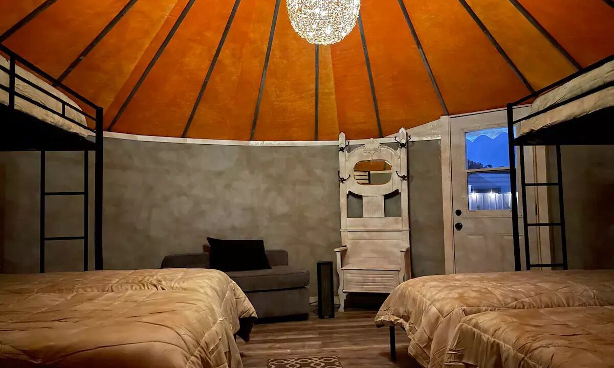 Photo of Others in Hollister