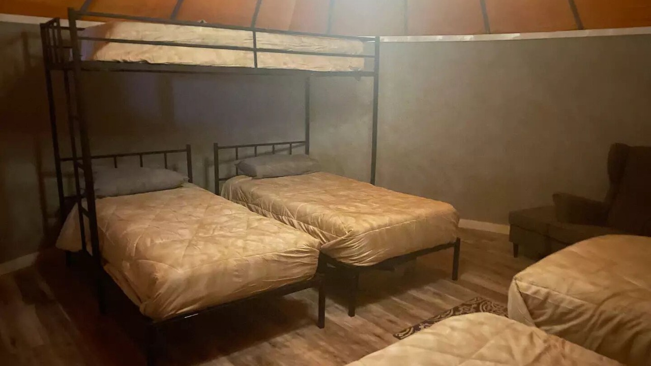 Photo of Others in Hollister