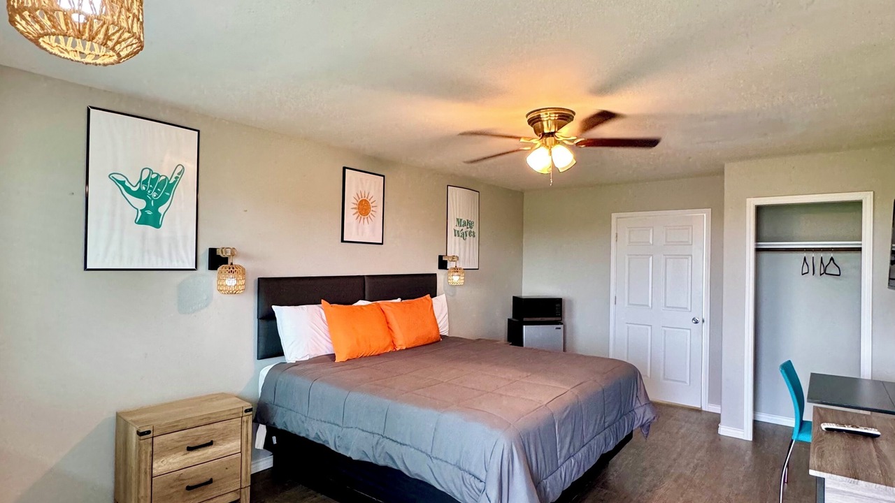 Photo of Bedroom in Crystal Beach