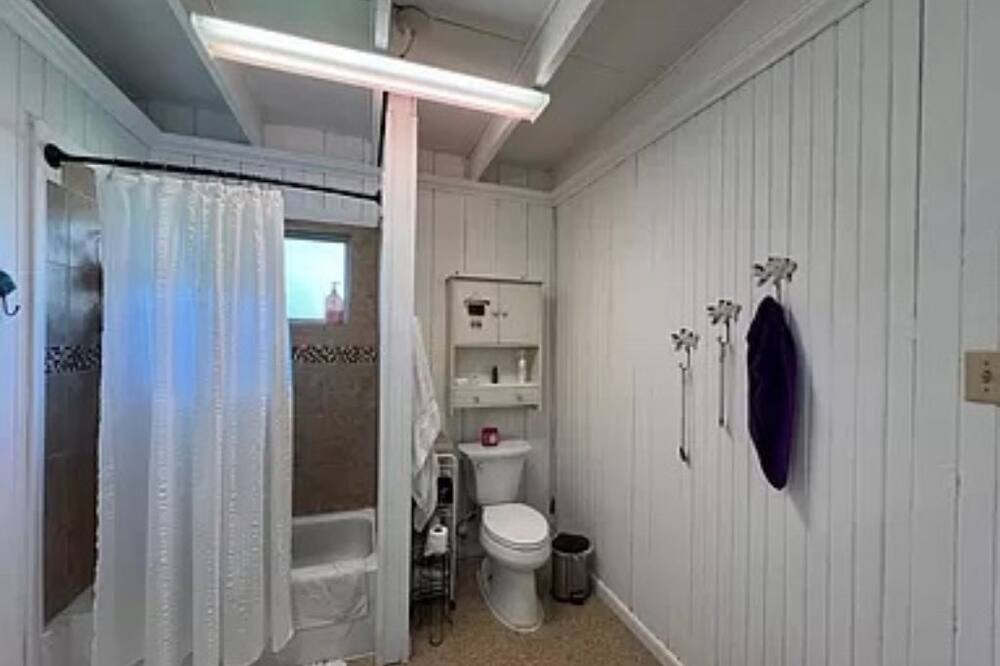 Photo of Bathroom in Negreet