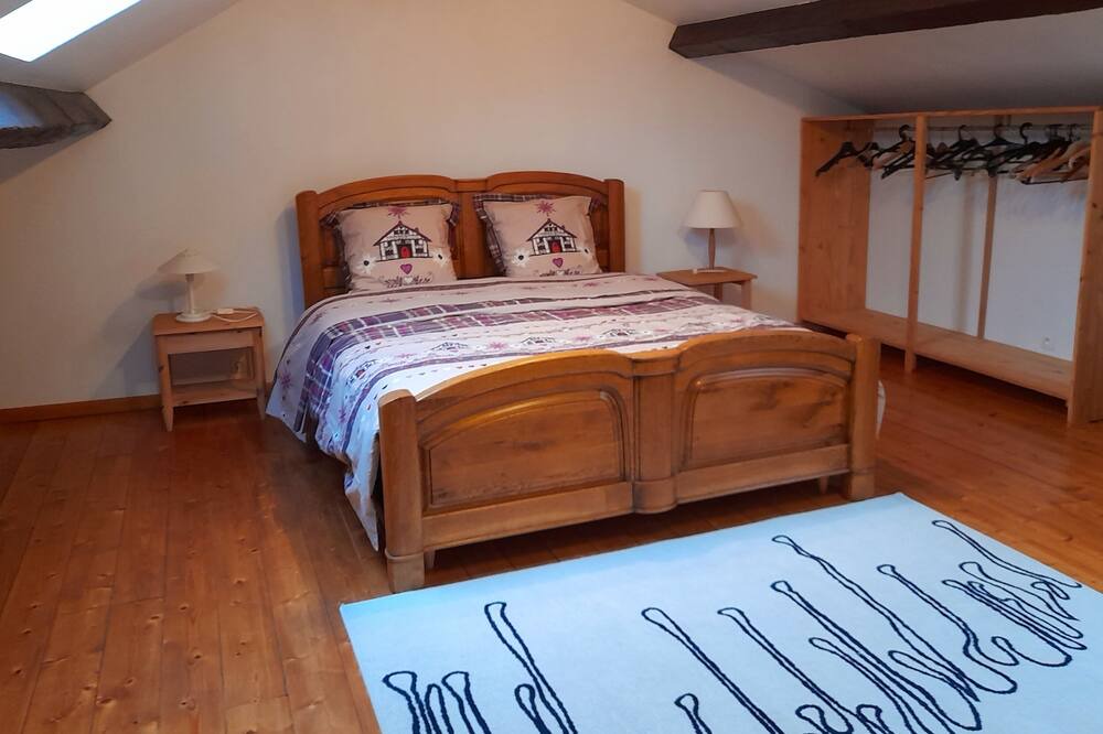 Photo of Bedroom in Essertenne