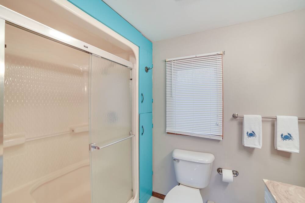 Photo of Bathroom in Menominee