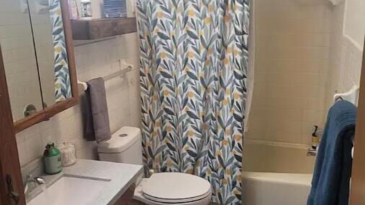 Photo of Bathroom in Perkinsville