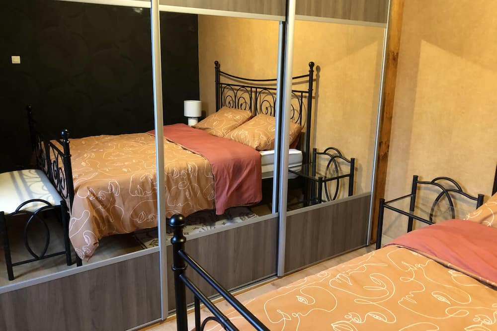 Photo of Others in Leval