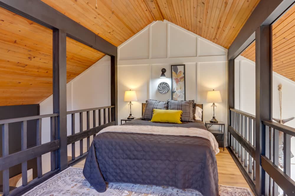 Photo of Bedroom in Gentry