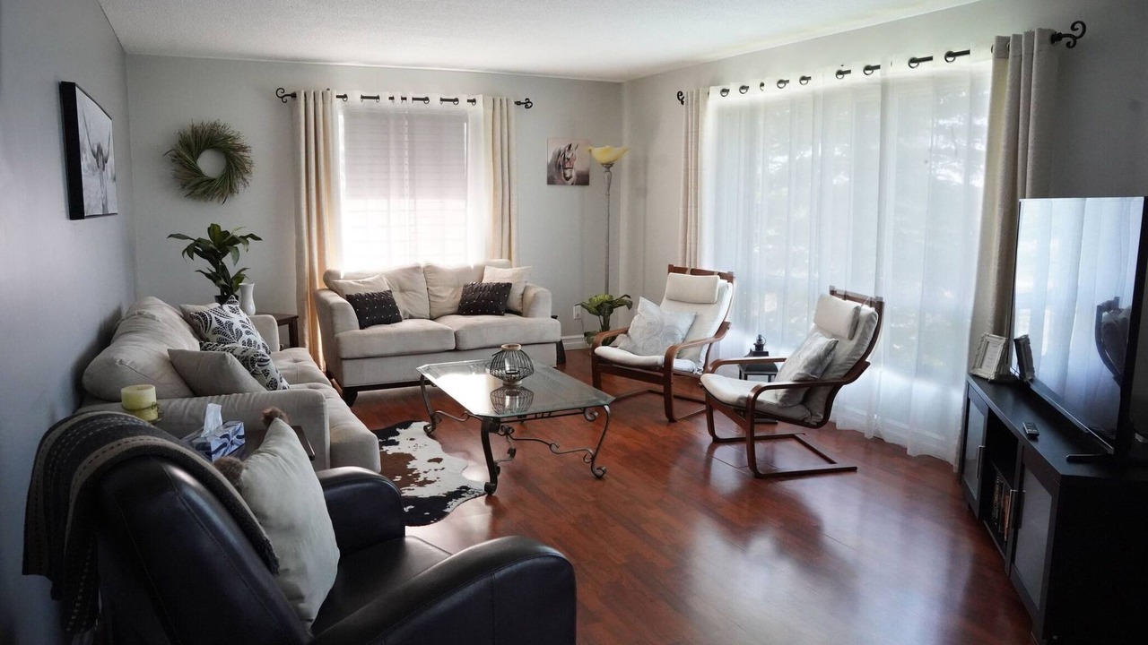 Photo of Livingroom in Cochrane