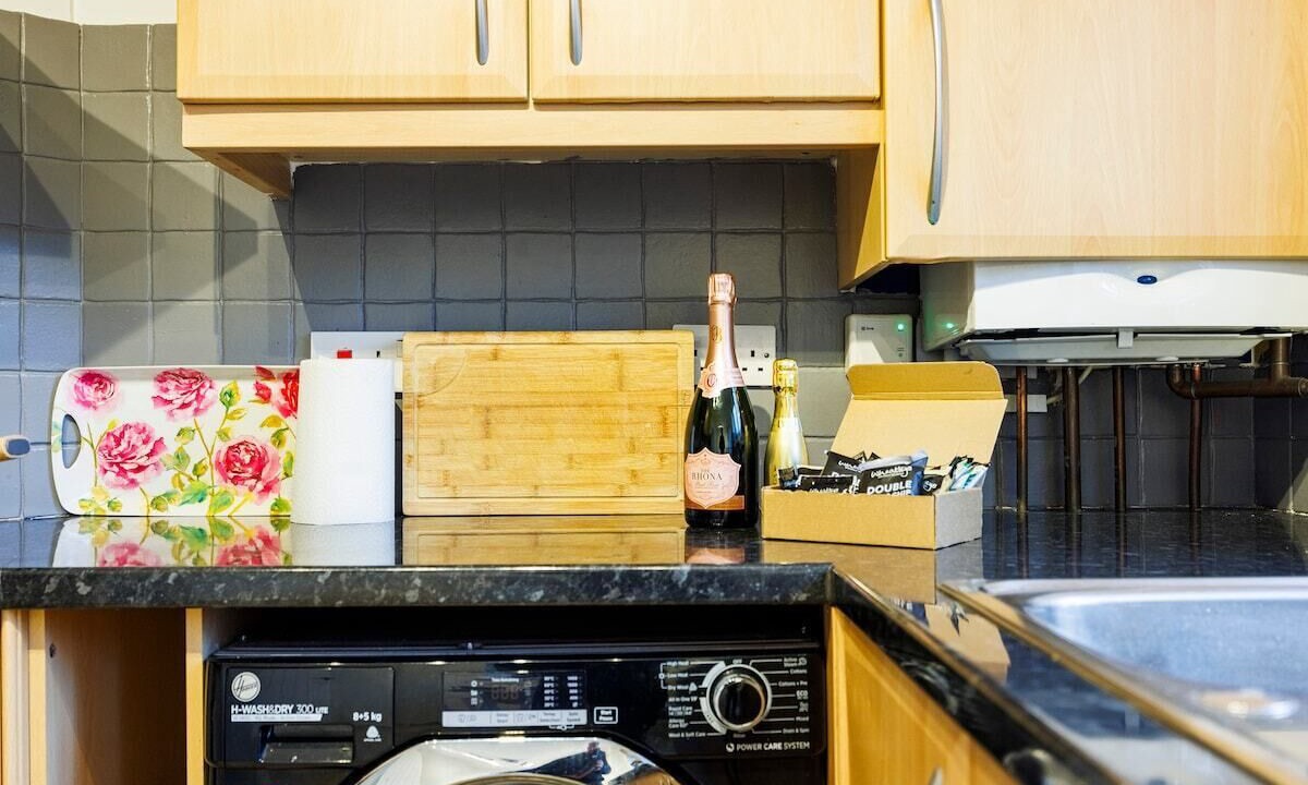 Photo of Kitchen in Newham