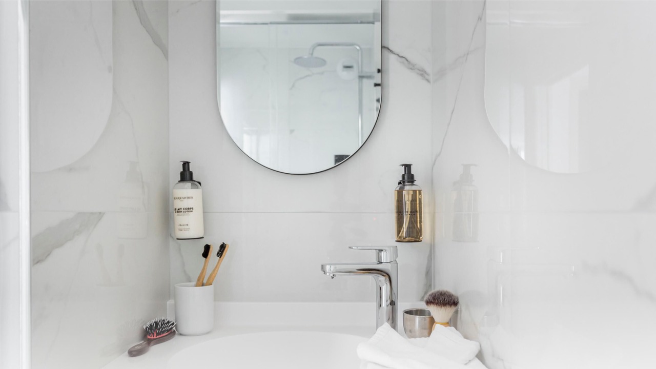 Photo of Bathroom in Quartier du Mail