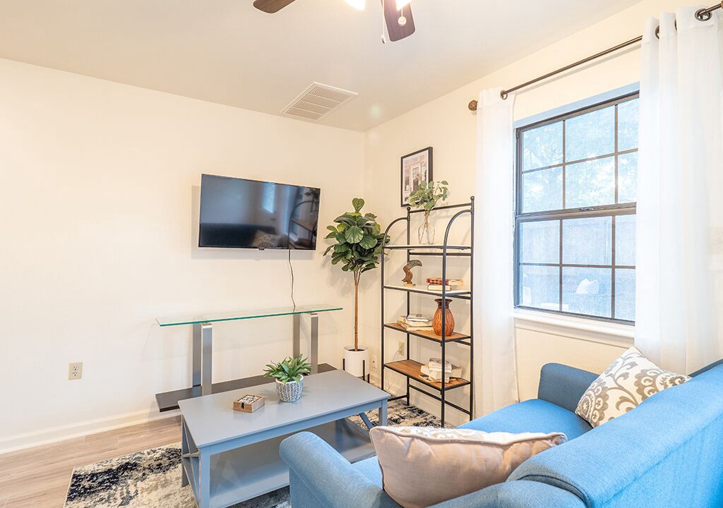 Photo of Livingroom in North Loop