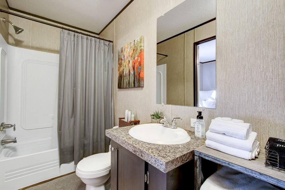 Photo of Bathroom in Hondo
