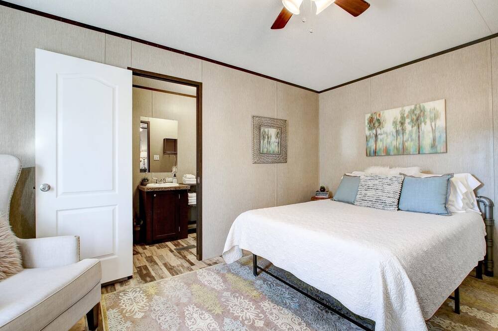 Photo of Bedroom in Hondo
