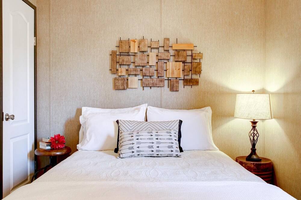 Photo of Bedroom in Hondo