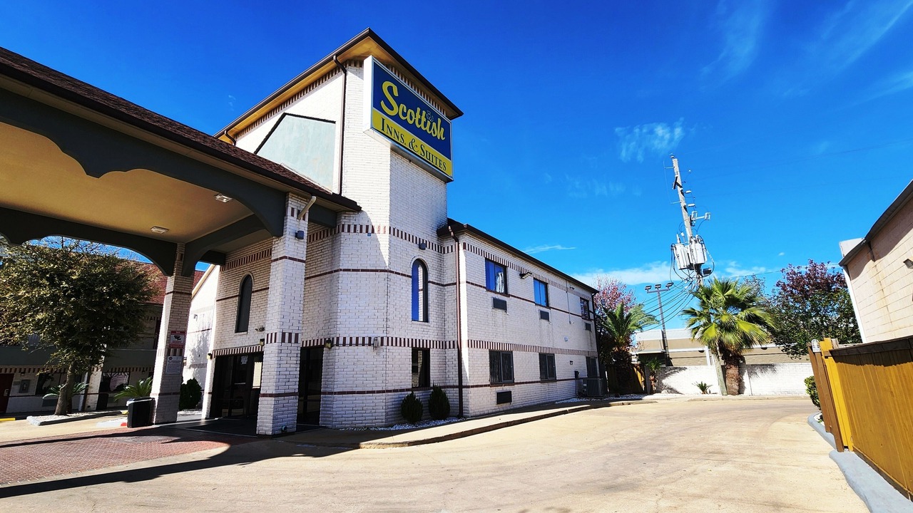 Photo of Outdoor in Clodine