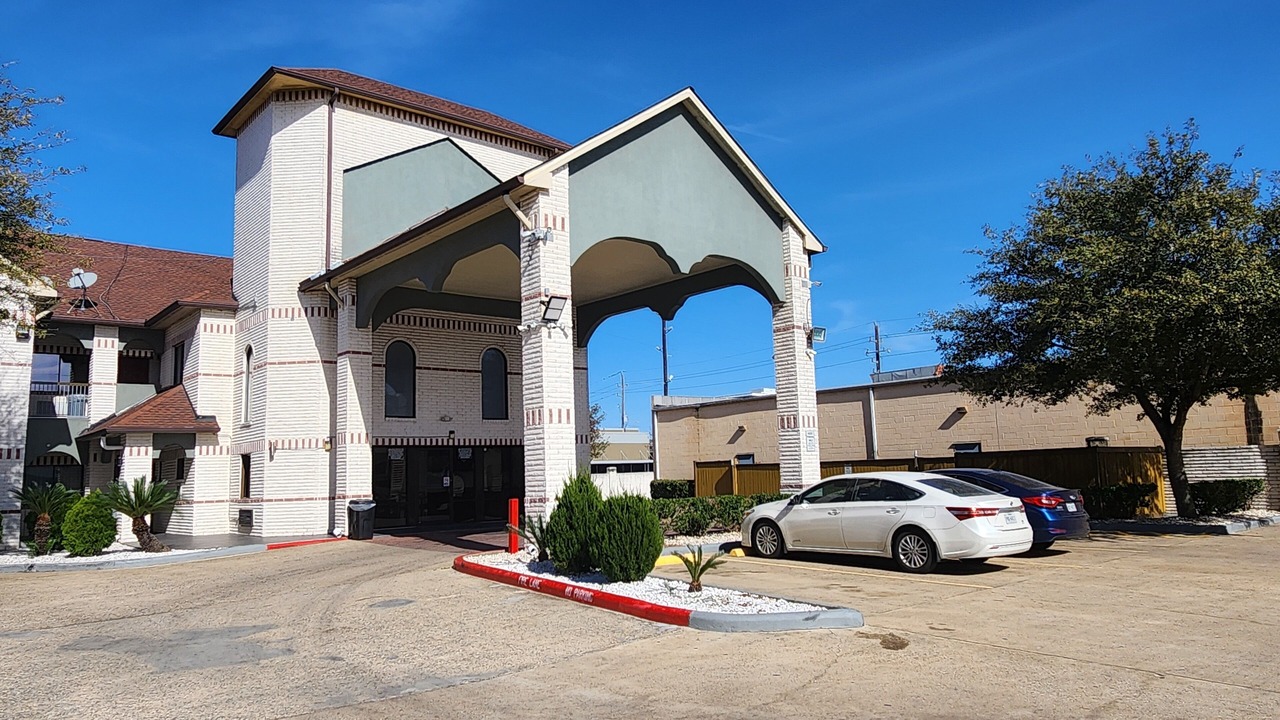 Photo of Outdoor in Clodine
