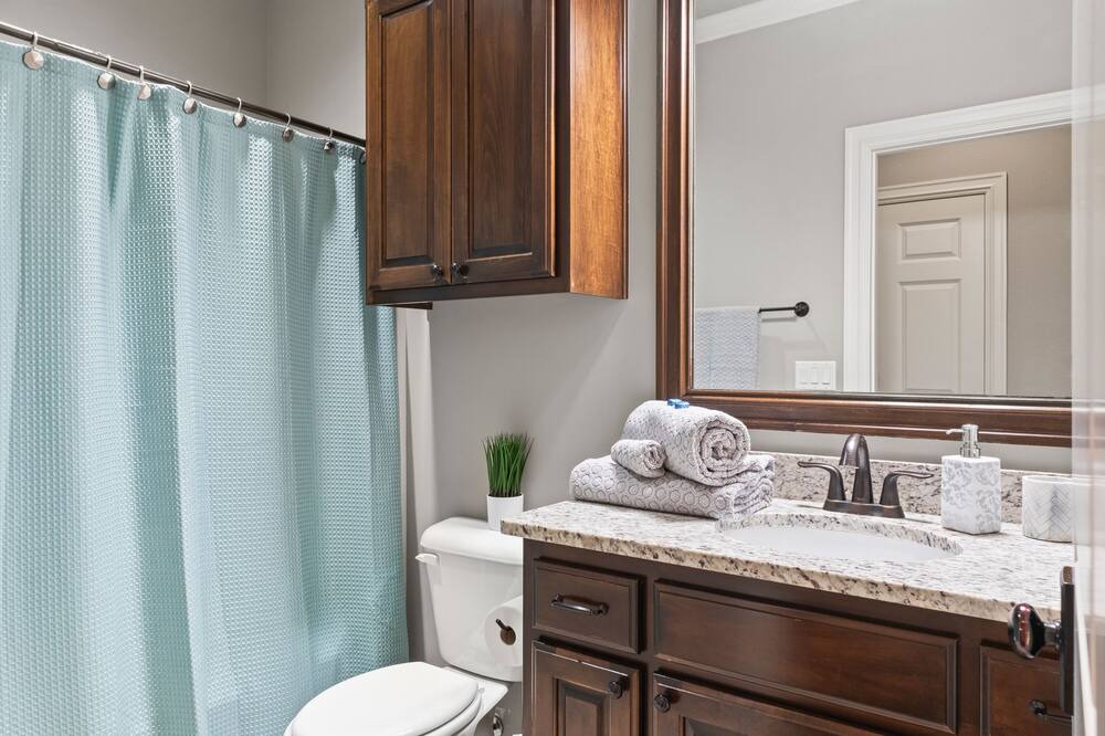 Photo of Bathroom in Bixby