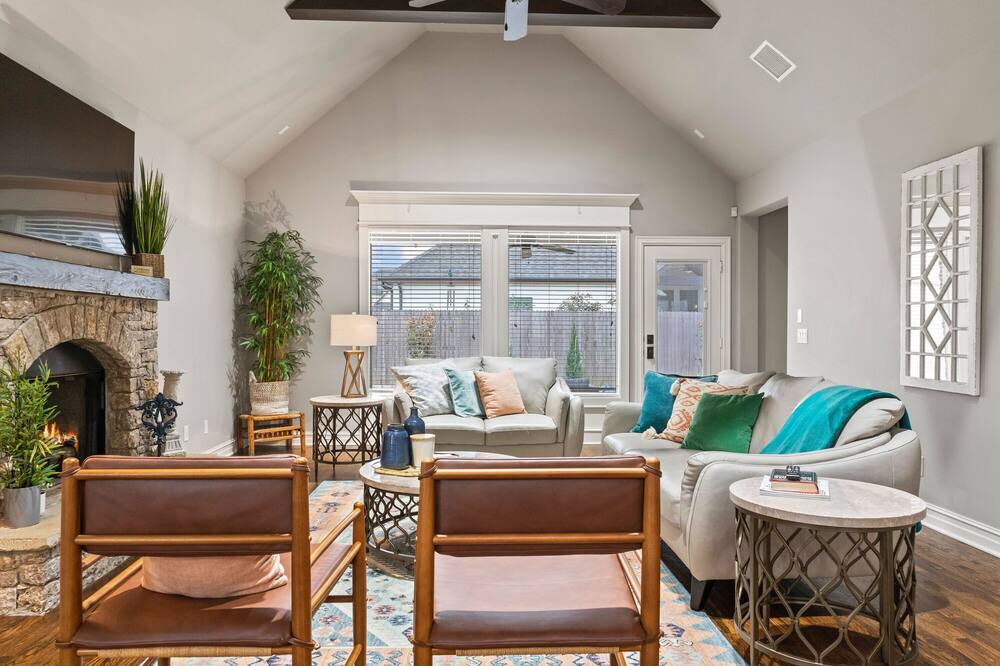 Photo of Livingroom in Bixby
