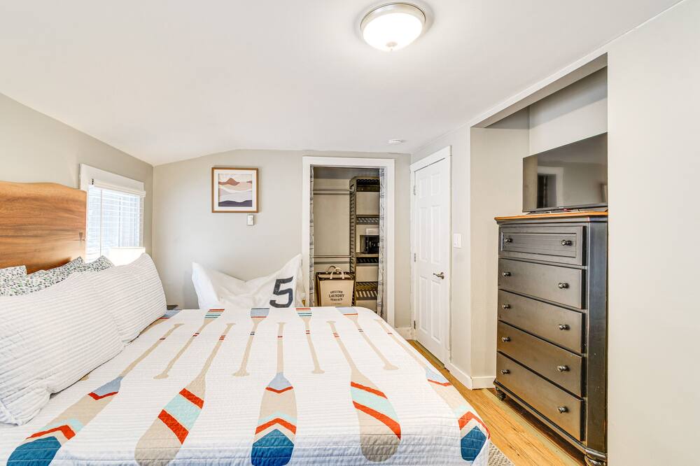 Photo of Bedroom in Wolcott