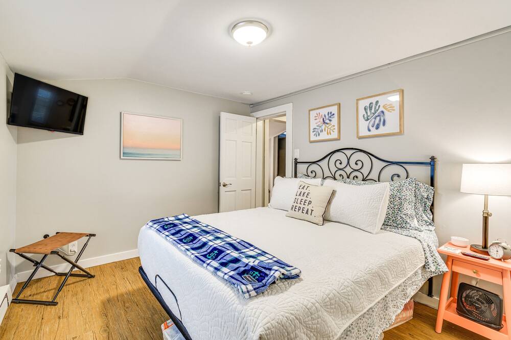 Photo of Bedroom in Wolcott