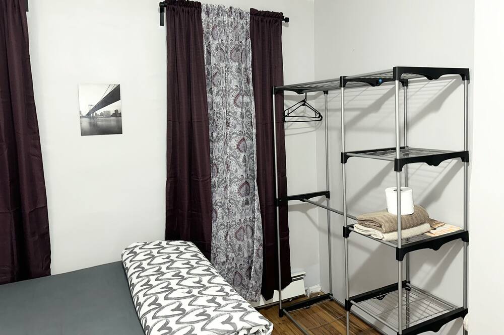 Photo of Bedroom in Ocean Hill