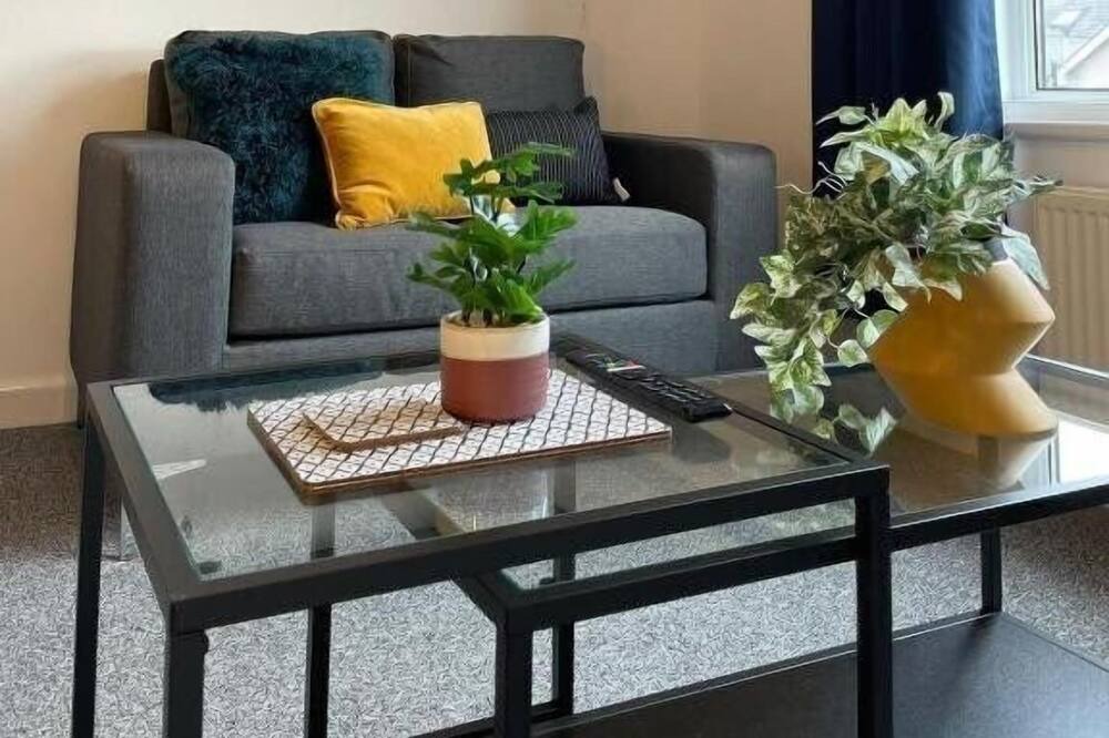 Photo of Livingroom in Pontypool