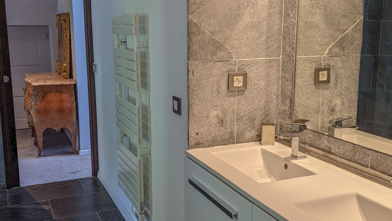 Photo of Others in Angon