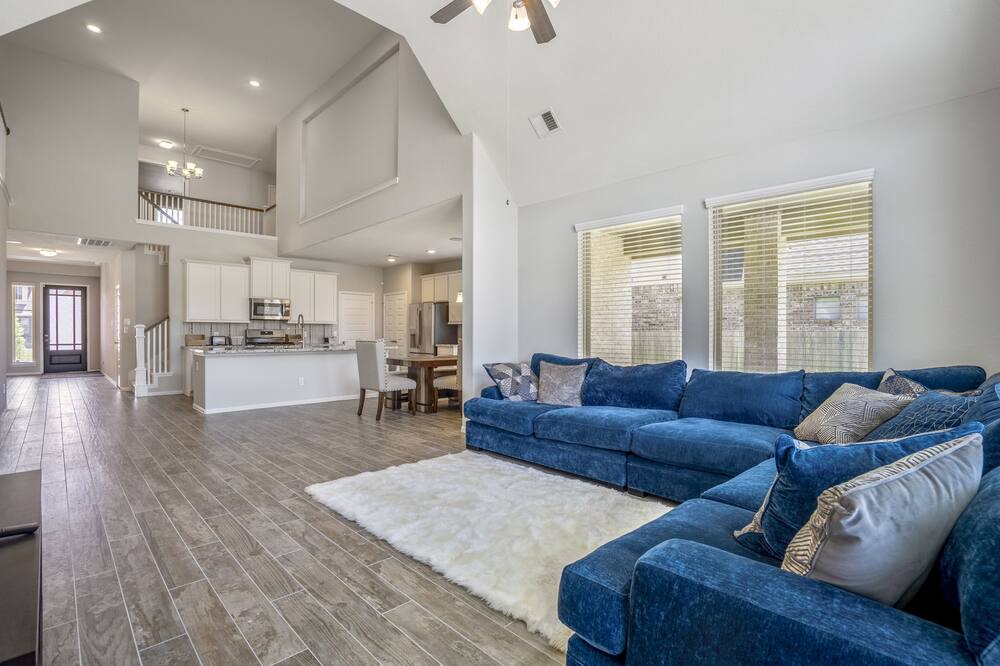 Photo of Livingroom in Pecan Grove