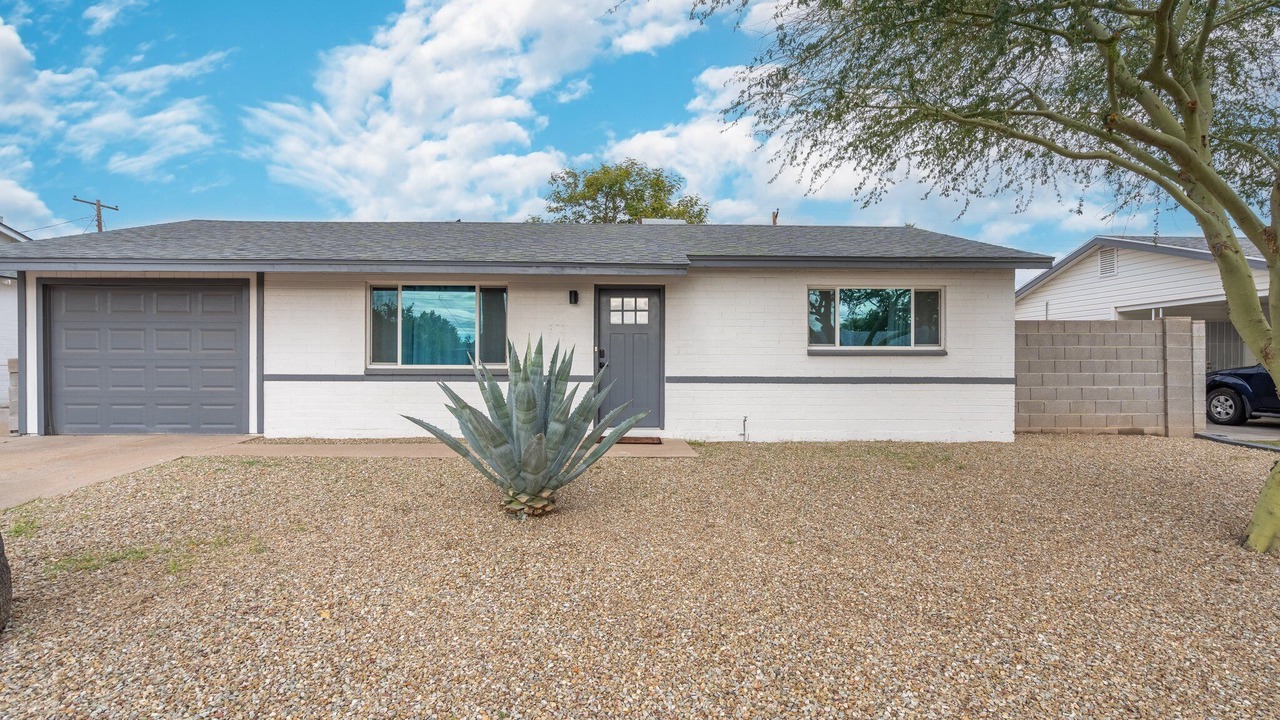 Photo of Outdoor in New Papago Parkway